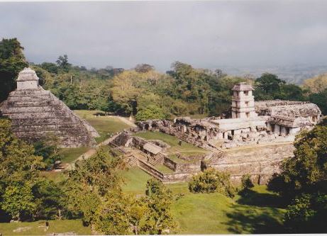 Mexiko - Palenque pyramidov� komplex